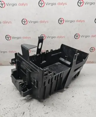 Battery tray