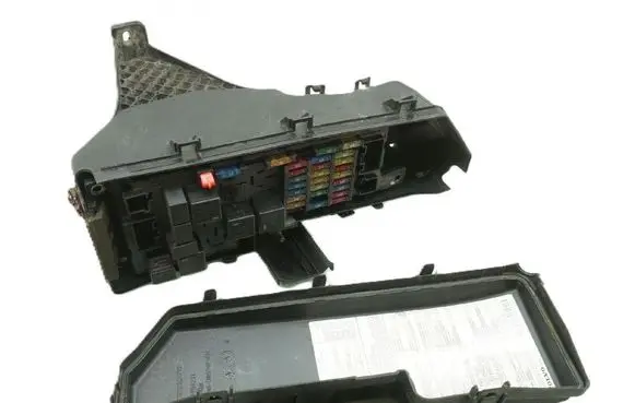 Volvo V70 Fuse box set 9494210