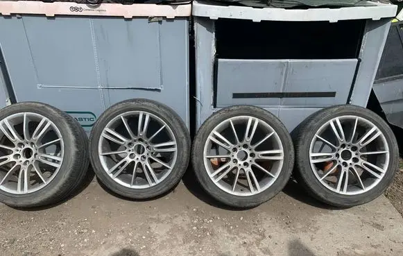 BMW 3 E92 E93 R18 alloy rim 8036934