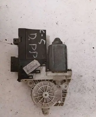 Citroen C5 Front door window regulator motor 9632531980