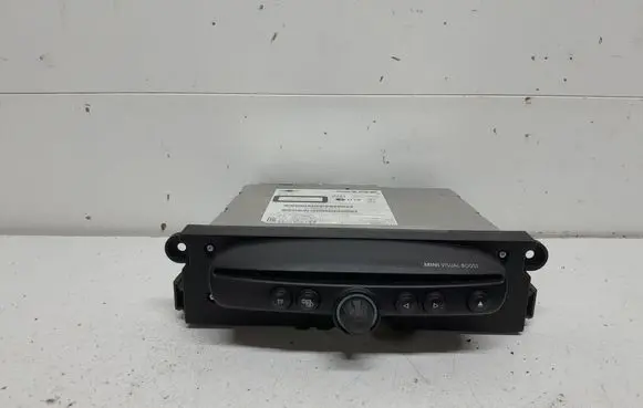 Radio/CD/DVD/GPS head unit