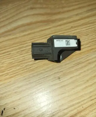 Volkswagen PASSAT B6 Airbag deployment crash/impact sensor 3C0909606 331326