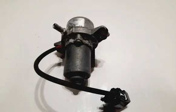 Chrysler 200 Vacuum pump 