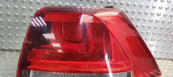 Volkswagen Golf VII Rear/tail lights 5G0945096M