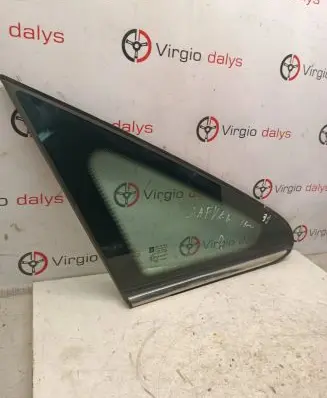 Opel Zafira B Front triangle window/glass 13123923 M1920