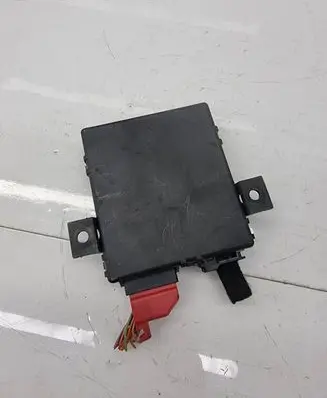 Audi A4 S4 B8 8K Gateway control module 8T0907468AE