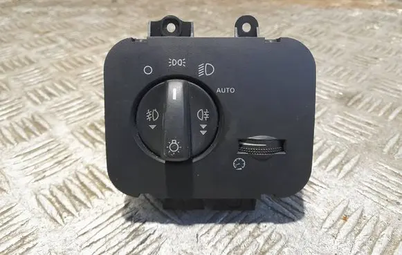 Land Rover Discovery 3 - LR3 Other switches/knobs/shifts YUD501480