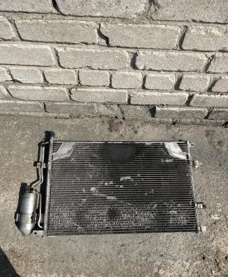 A/C cooling radiator (condenser)