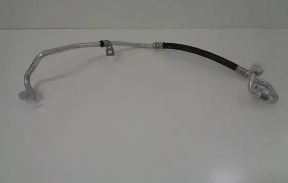 Air conditioning (A/C) pipe/hose