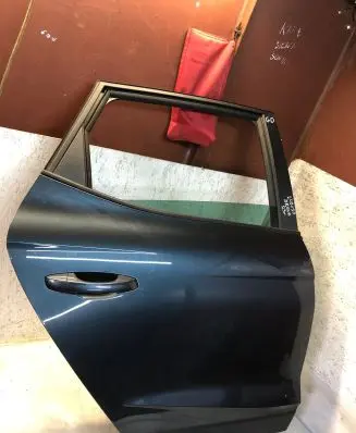 Seat Arona Rear door