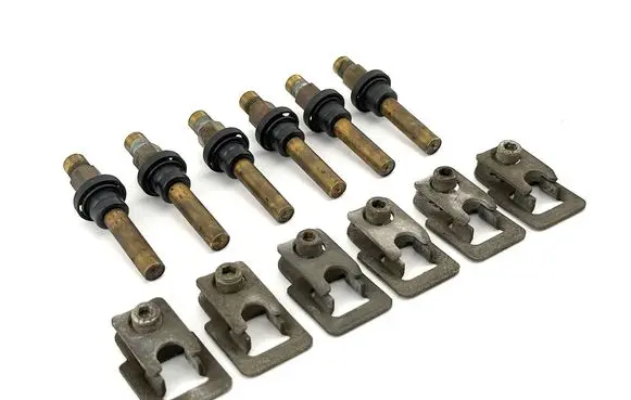 Mercedes-Benz SL R129 Fuel injector A0000785823 0000785823