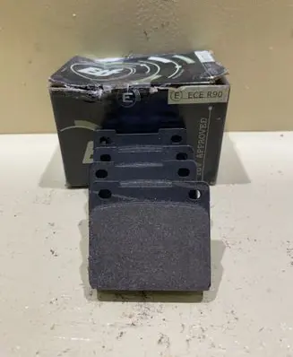 Volvo 140 Brake pads (rear) 
