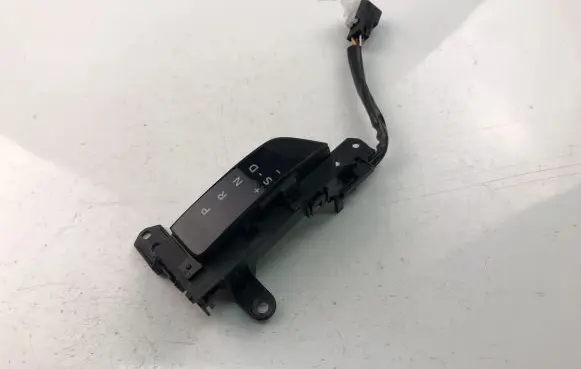 Toyota RAV 4 (XA50) Gear shift selector indicator 76L816LH