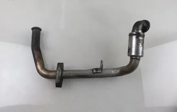 BMW 5 E39 EGR valve line/pipe/hose 