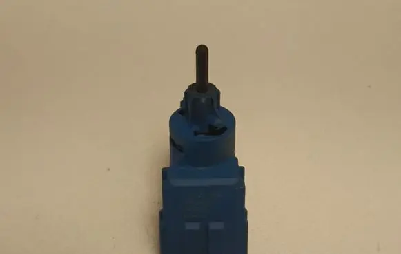 Clutch pedal sensor