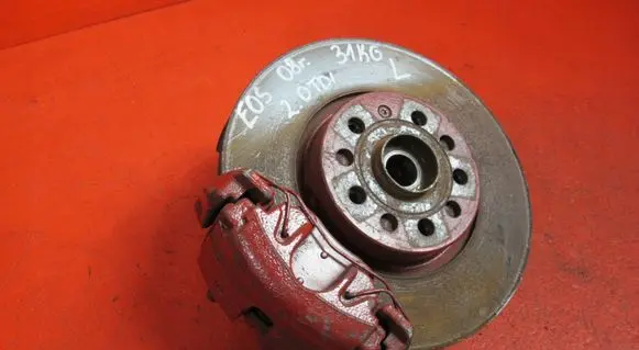Volkswagen Eos Front wheel hub spindle knuckle