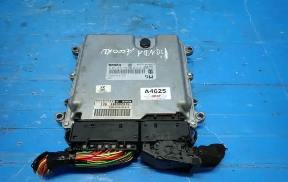 Honda Accord Engine control unit/module 37820-RL0-G53 0281015742