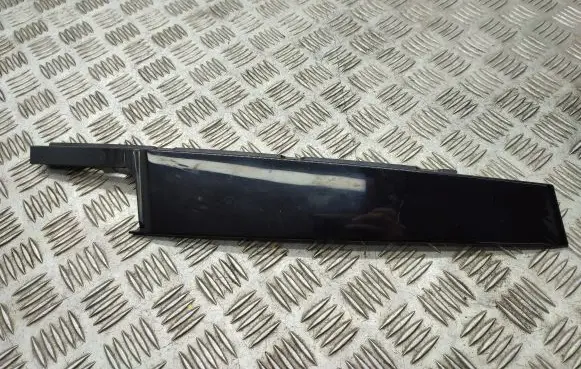 Audi A1 Front door glass trim molding 8X4837901E