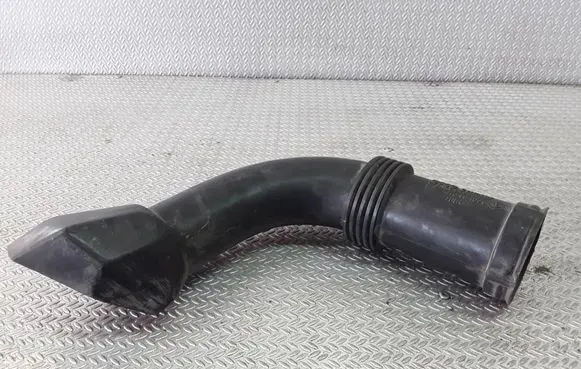 Audi A8 S8 D2 4D Air intake hose/pipe 077129643