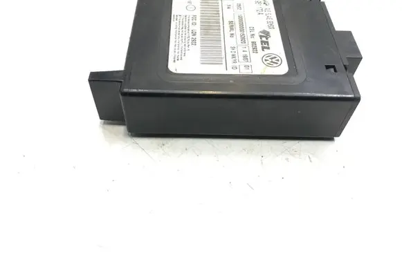 Volkswagen Eos Alarm control unit/module 1Q0951172A K2426