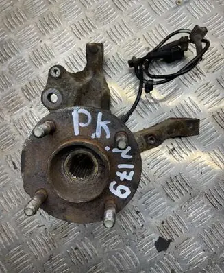 Ford Turneo Courier Front wheel hub