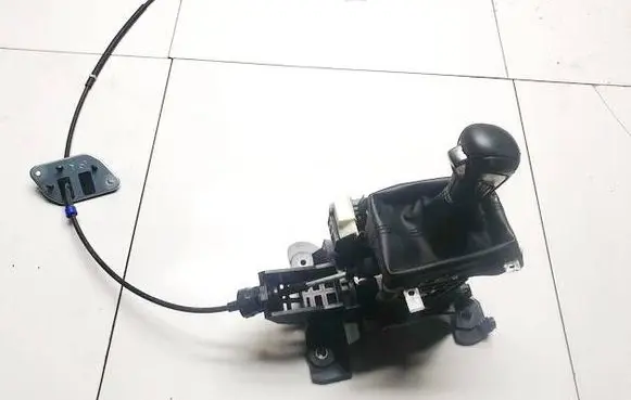 Mazda CX-30 Gear shifter/selector 48200182 d41v