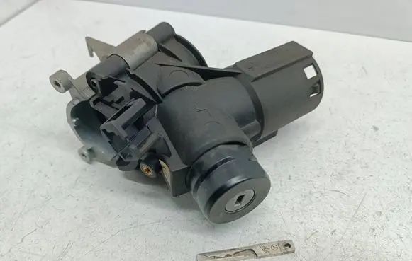 Mercedes-Benz A W168 Ignition lock 1680