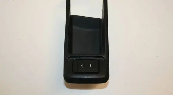 Ford Focus Front door window switch trim 3M51226A36ADW