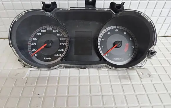 Mitsubishi Outlander Speedometer (instrument cluster) 769166220H