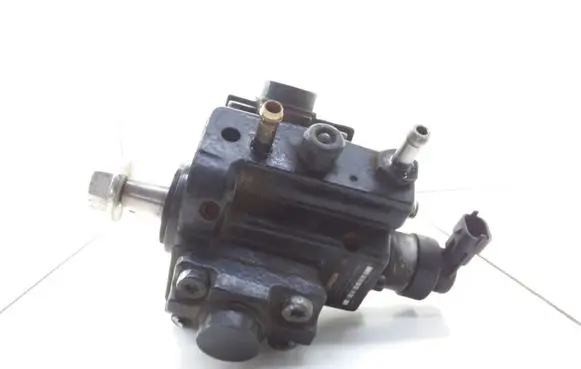 Opel Vectra C Fuel injection high pressure pump 0445010183 0055209064