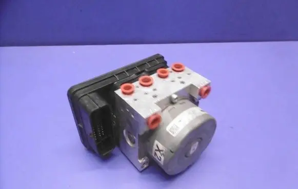 Ford B-MAX ABS Pump 10022004364 D1B12C405AE
