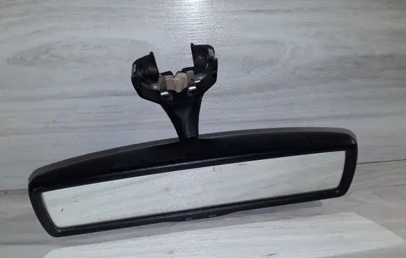Volkswagen Golf V Rear view mirror (interior)
