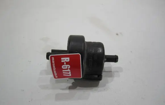 Volkswagen PASSAT B6 Valve vacuum 058133459 15912