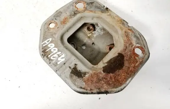 Honda Civic Front bumper mounting bracket 