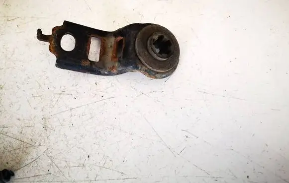 Toyota Corolla Verso E121 Radiator mount bracket 1652321020 16523-21020
