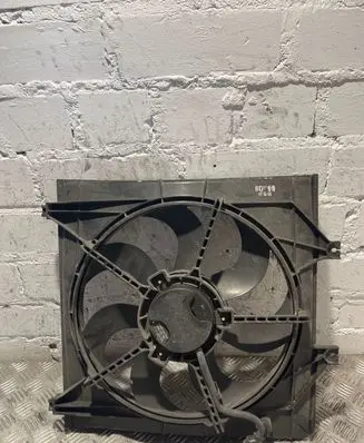 KIA Carnival Radiator cooling fan shroud