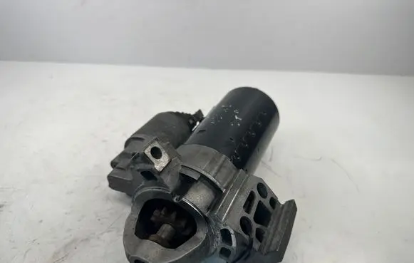 BMW 5 F10 F11 Starter motor 8515900 12418515900 0001148020