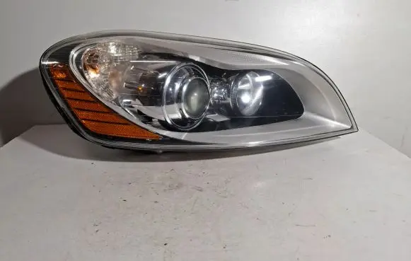 Volvo XC60 Headlight/headlamp 30763136