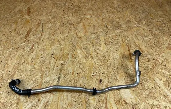 Mercedes-Benz C W205 Engine coolant pipe/hose A2742034002