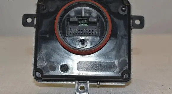 Audi A6 S6 C7 4G Headlight ballast module Xenon 4G0907697D 28357987 401140244