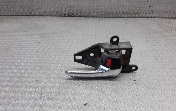 Toyota Avensis Verso Rear door interior handle