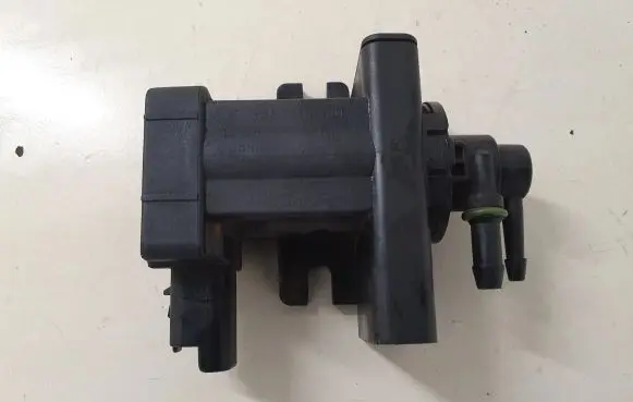 Peugeot Expert Turbo solenoid valve 9660693180