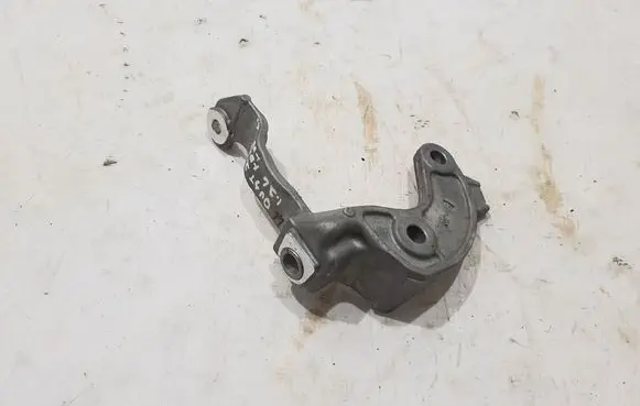 Dacia Duster Front differential bracket 339304032R
