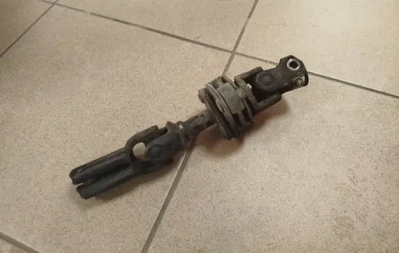 Subaru Outback (BS) Steering column universal joint 