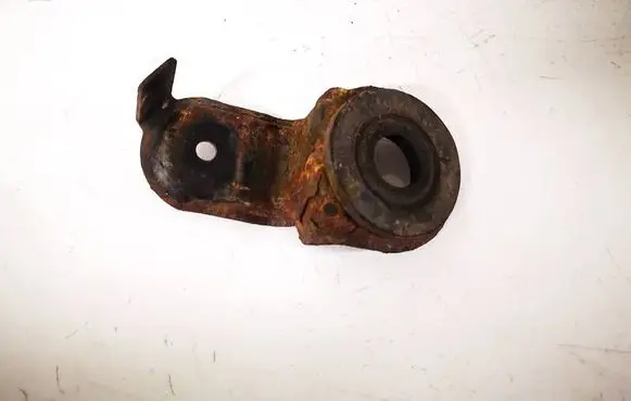 Nissan X-Trail T30 Radiator mount bracket 215064m400