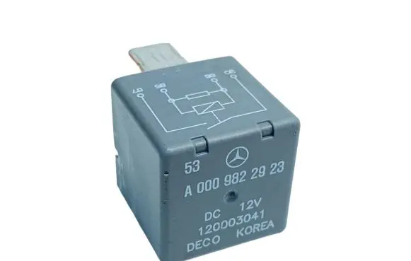 Mercedes-Benz GLC C253 Other relay A0009822923