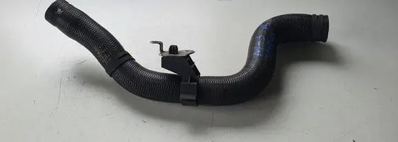 Mazda 3 II Engine coolant pipe/hose