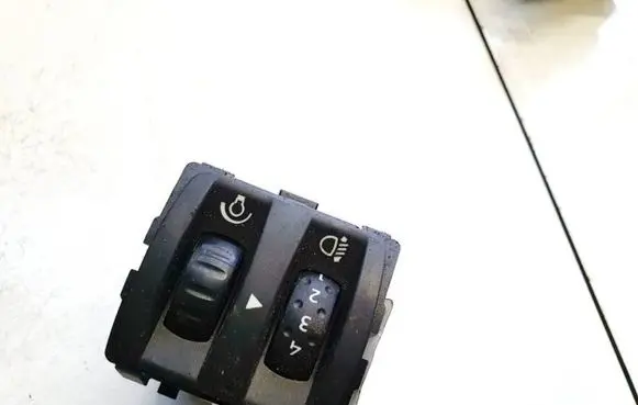 Renault Scenic III - Grand scenic III Headlight level height control switch 648450001r 251900001rd