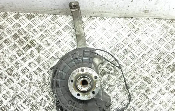 Maserati Ghibli Front wheel hub