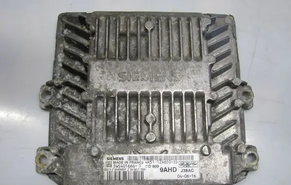 Ford Focus Engine control unit/module 5WS40166GT